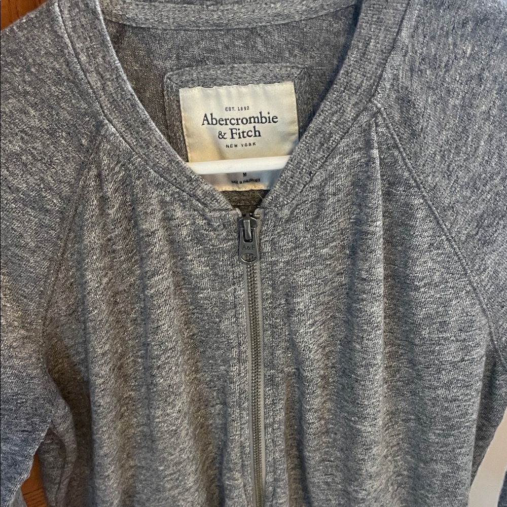 Abercrombie & Fitch Heather Gray Zip-Up Sweater